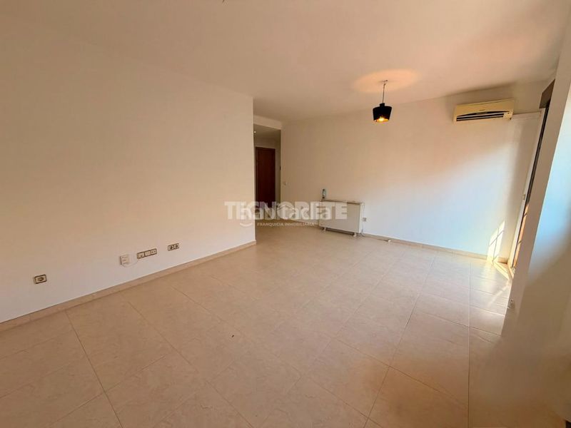 Foto 5a43b1eb-581c-43c8-bc4f-e1acae59ae35. Pis amb aparcament a Yuncos