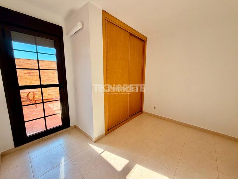 Foto 5ded2ad3-478b-4417-9fa8-67c61e5be2ec. Pis amb aparcament a Yuncos