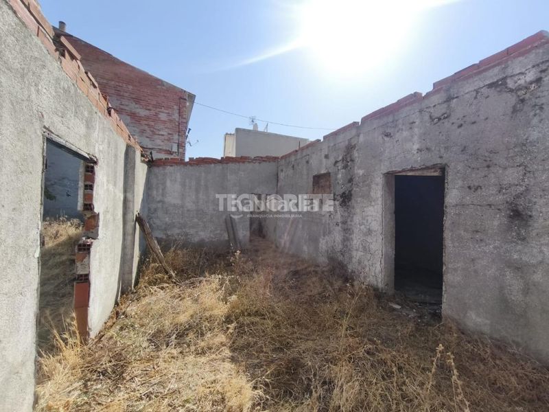Foto 7099d77d-38a3-4693-8e92-b1ce86286791. Terreny residencial a Recas
