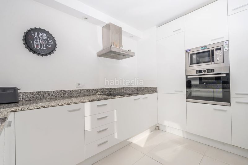 Foto fe777c62-aaf5-4ebd-803c-786f5b9f7cd7. Casa amb aparcament a La Granadella - Costa Nova Xàbia