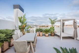 Appartamento  Carrer cannes. Ático dúplex en el complejo la bardisa