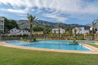 Pis  D�nia. �tico en �ltima planta  2 dormitorios, vistas al mar  420.000
