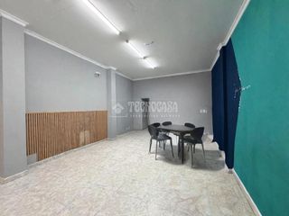 Miete Geschäftsraum in Isla Cristina. Local comercial en alquiler en isla cristina