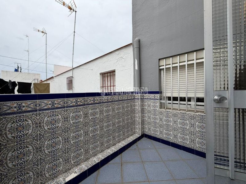 Foto 5d0b6790-dacb-4bb4-9964-f807086f5bcb. Casa aparellada a Isla Cristina