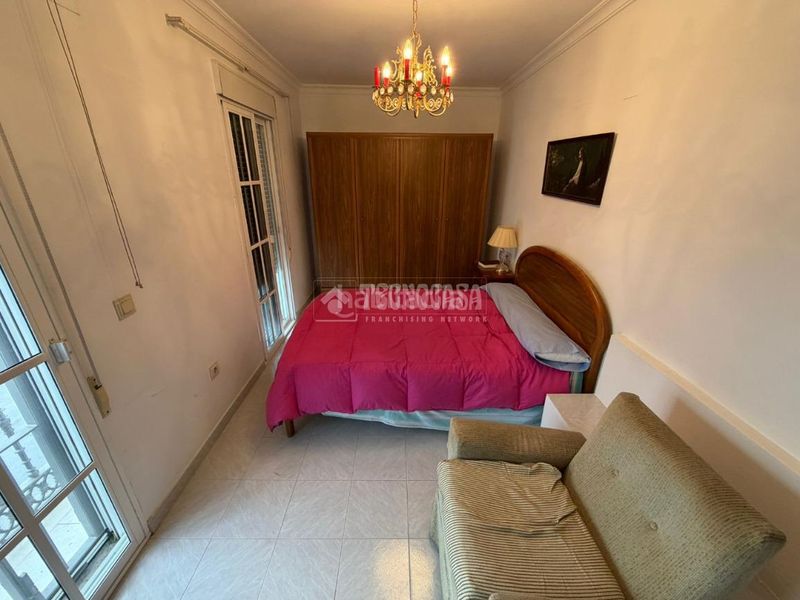 Foto a70d66b0-eb06-4f17-b35d-983a39938948. Casa aparellada a Isla Cristina