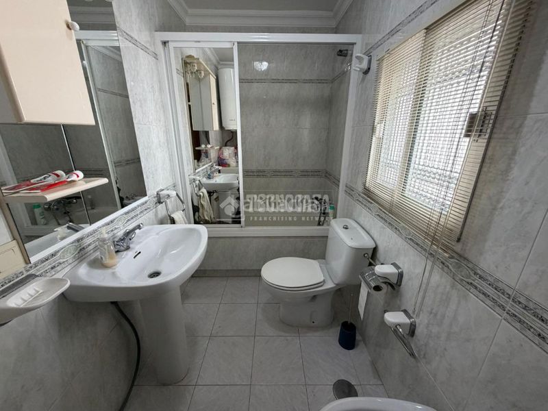 Foto e7577fa1-9c39-41c6-a605-049fe8bf3316. Casa aparellada a Isla Cristina
