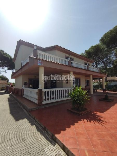 Foto f8c29da7-ff68-4996-851c-4fcb16b65ef6. Casa a Isla Cristina