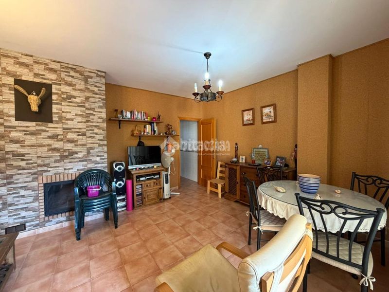 Foto 85576cca-8940-439f-bbb3-b7cea5178268. Casa aparellada amb aparcament a Ayamonte ciudad Ayamonte