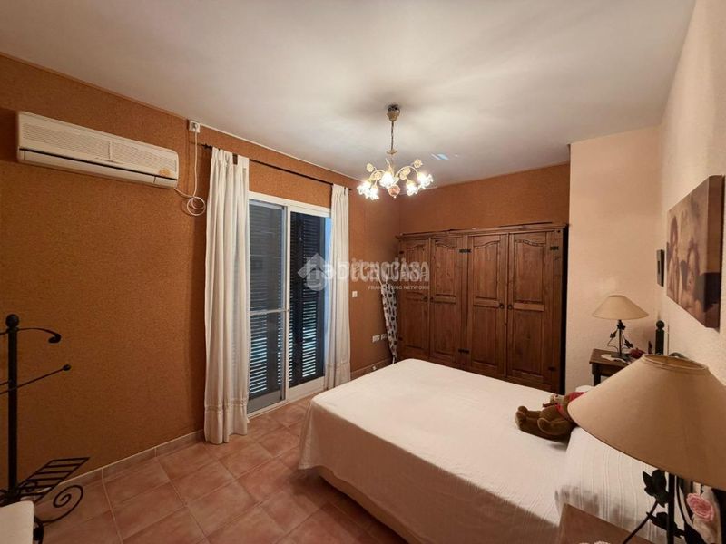 Foto 8d2bc786-7c4f-4ea1-a828-c90a3c0c46c5. Casa aparellada amb aparcament a Ayamonte ciudad Ayamonte