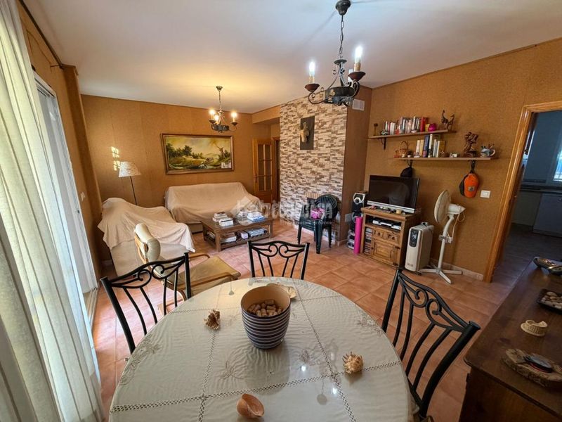 Foto a4ecb515-af0c-4b91-b9b4-5f668c95a75f. Casa aparellada amb aparcament a Ayamonte ciudad Ayamonte