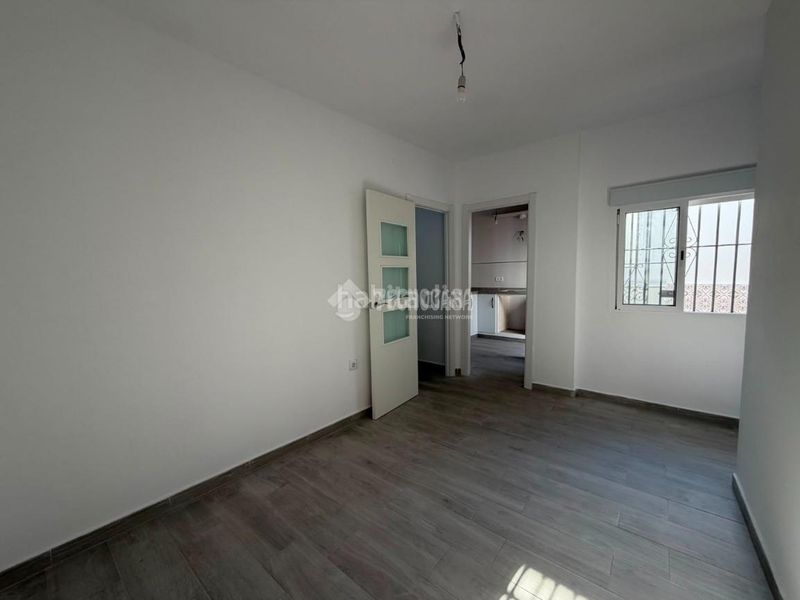 Foto 16776afc-7eaa-4e91-b976-9b5db65e78dc. Pis a Isla Cristina