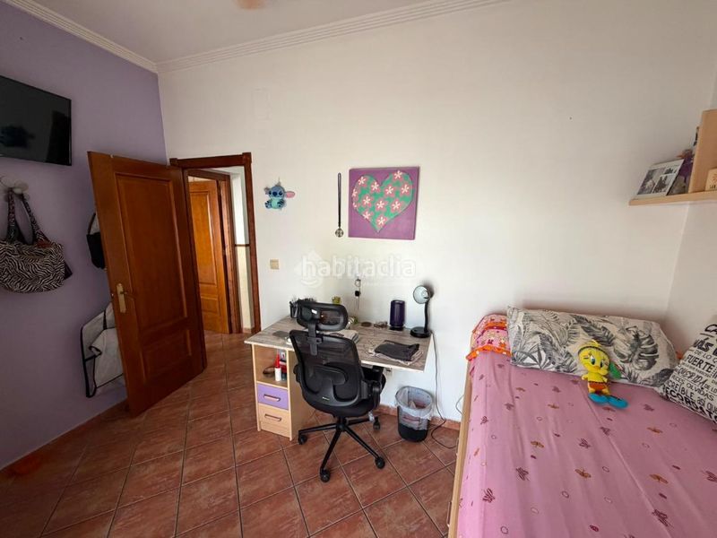 Foto 42a2b3ac-18b4-4b4f-be3a-db65deb6f742. Casa aparellada a Isla Cristina