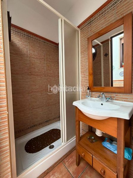 Foto a2ff927d-1cf1-4347-a53f-2b6038faf273. Casa aparellada a Isla Cristina
