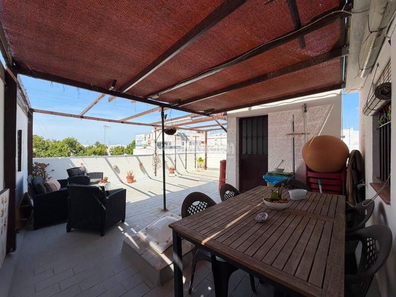 Foto ef90be67-9301-4379-901b-0e71b36f0dd0. Casa aparellada a Isla Cristina