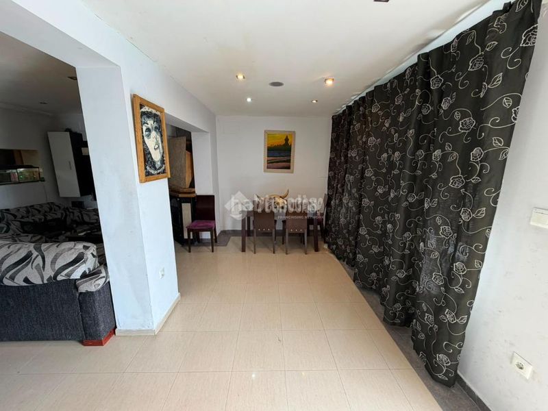 Foto 0f6a9e66-60f8-4f0f-bf60-fd9ae94888a3. Casa aparellada a Isla Cristina