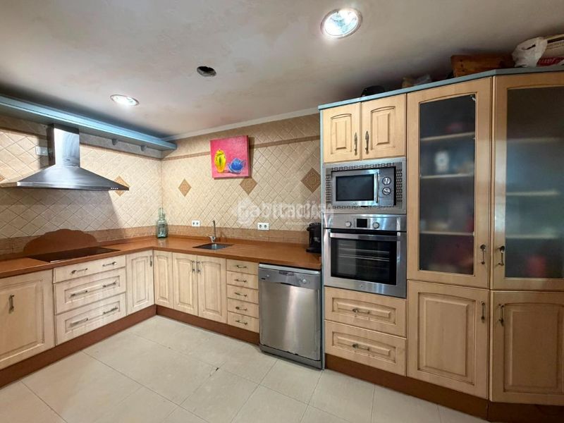 Foto 6a57eb3b-c03a-4854-8de9-7addbcfc36ab. Casa aparellada a Isla Cristina