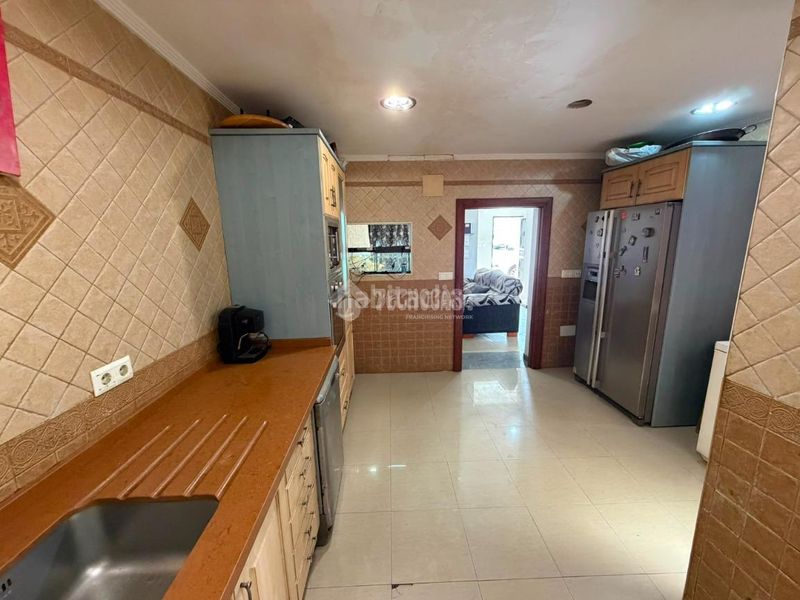 Foto a1955d67-6bd3-4423-bf99-c35e640e470e. Casa aparellada a Isla Cristina