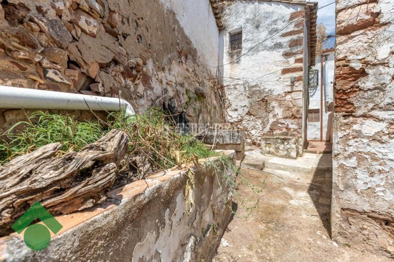 Foto 6db939dc-85cd-4136-bebb-a6eeb1b18021. Casa pareada casa en venta en Montoro