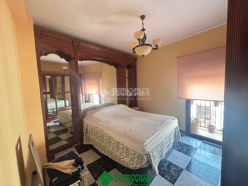 Foto 6bab0a83-3c74-41f0-8df0-ad2b994e1764. Casa aparellada a Montoro