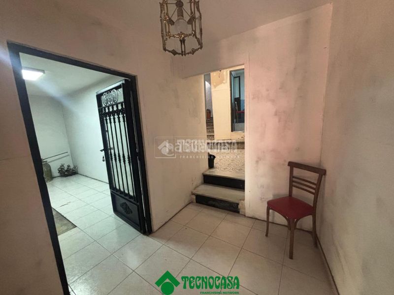 Foto a82b2d74-e7fb-481a-9c99-a4e36533cbfd. Casa aparellada a Montoro