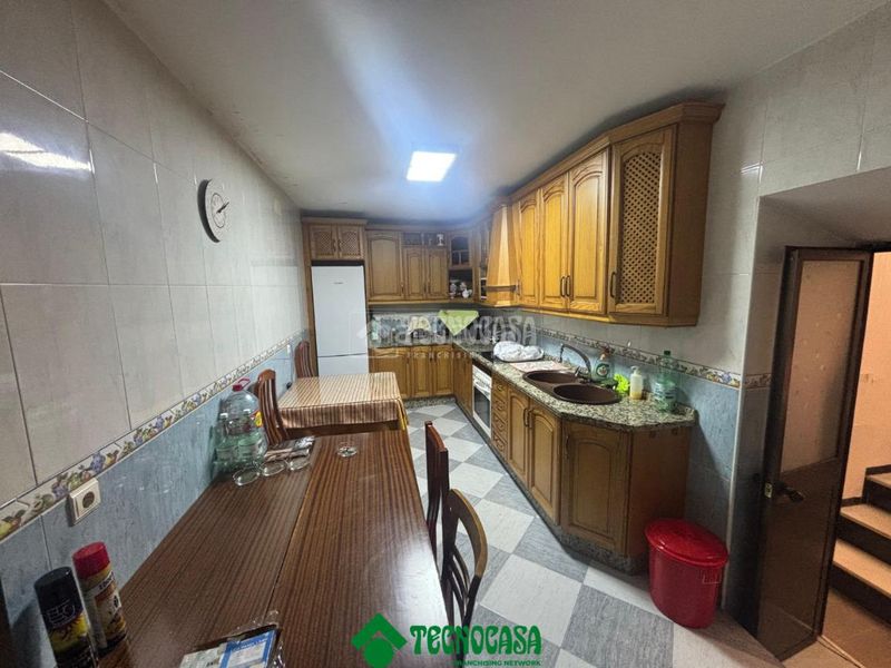Foto c986941e-c078-4785-9324-fe68f46458ce. Casa aparellada a Montoro