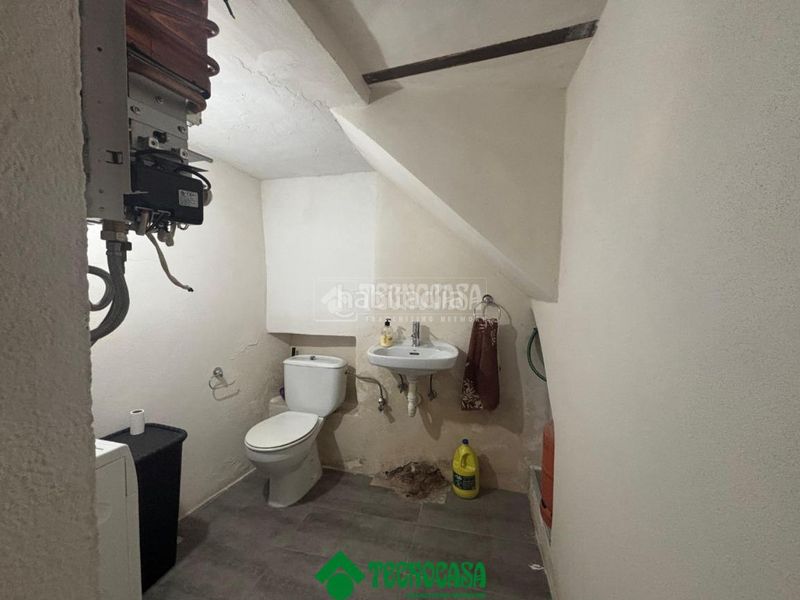 Foto ca544d92-b9c7-465c-b389-3e3a2879c43d. Casa aparellada a Montoro
