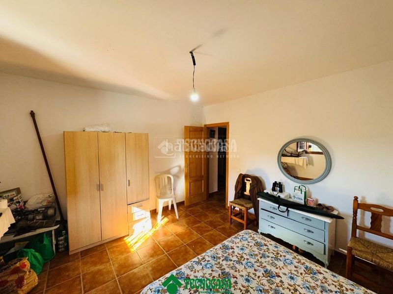 Foto b6637697-7b9f-42f9-a085-6d55ff79be37. Masia amb calefacció aparcament a Montoro