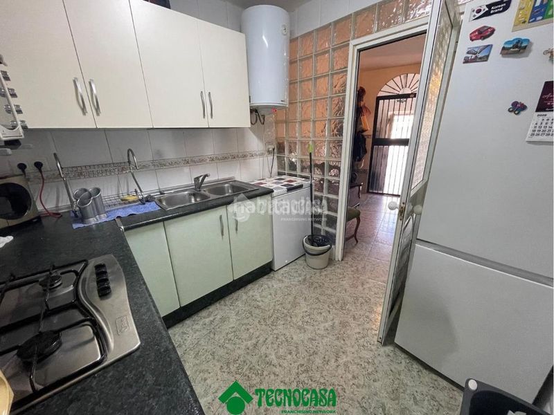 Foto 1a385034-411f-45b0-90a4-ad82f13c000f. Casa aparellada a Montoro