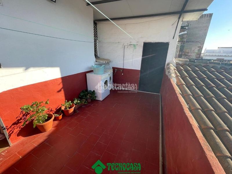 Foto 98d4e69b-41ca-4b60-abb0-87f9f859c25e. Casa aparellada a Montoro