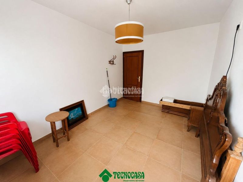 Foto 301b01b2-c878-42a2-91d5-77be5497e467. Casa aparellada a Adamuz