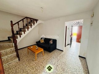 Casa pareada en Adamuz. Casa en venta en adamuz