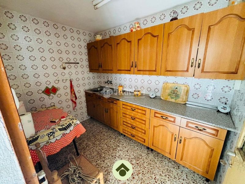 Foto 764ff7f0-6d85-4d2f-ada0-411055f6c722. Casa aparellada a Adamuz