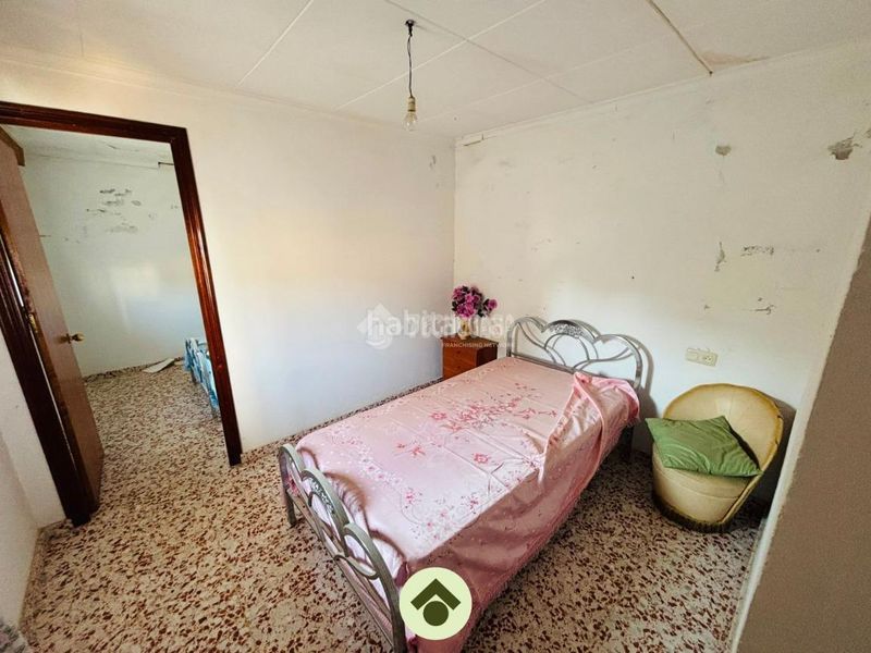 Foto f417bb11-3441-4bc3-9fd6-0d840bb6791b. Casa aparellada a Adamuz