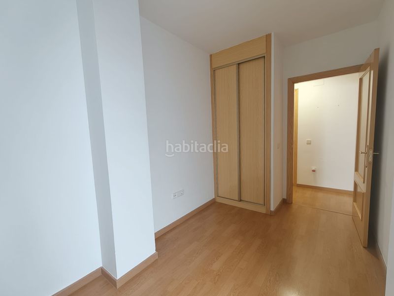 Foto 585f1971-ffa3-4442-877d-4935ad2adbd9. Pis amb aparcament a Yuncler