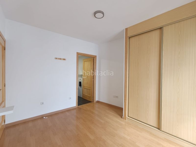 Foto c2d6ce4a-78f5-44d6-abe4-504afe8d28cb. Pis amb aparcament a Yuncler