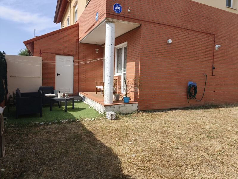 Foto f749ffa8-9b67-4018-9bbf-8f6d26d554a1. Casa aparellada amb calefacció aparcament a Cubas de la Sagra