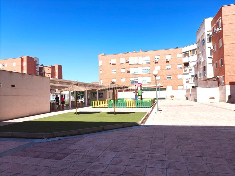 Foto fe6e3a45-fd92-4c5c-9292-43caade8d5b8. Pis amb calefacció aparcament piscina a Restón I-Restón II Valdemoro