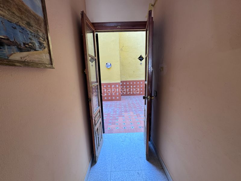 Foto b2b96666-dc1c-47a7-9489-fd1a28b3775e. Xalet a calle barbacana alta 36 a Carmona