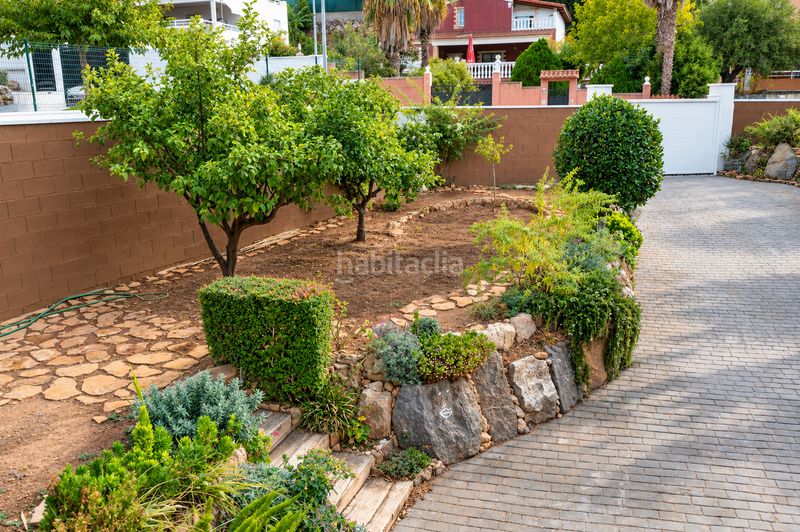 Foto c06120ec-a1ff-48fe-9697-84fbb79bd128. Casa a urbanització llomayna 51 a Vilamarxant