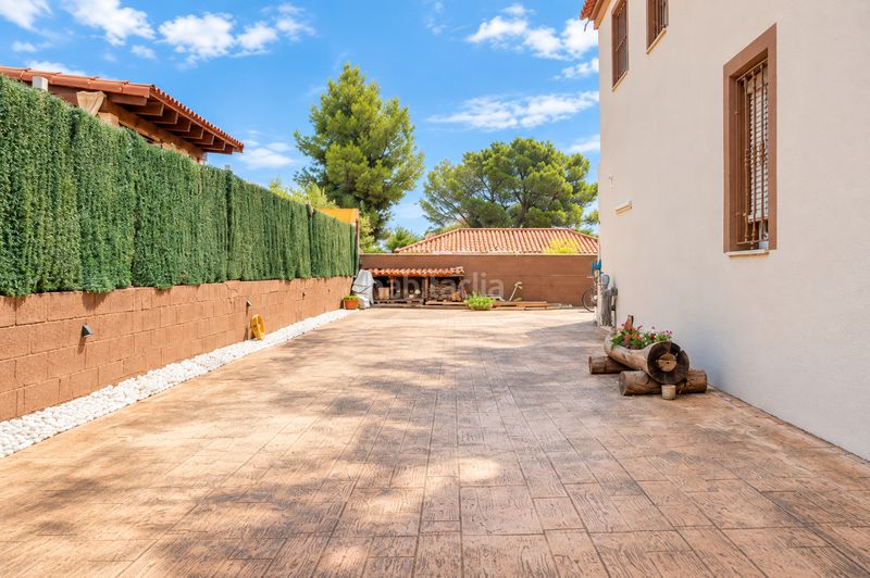 Foto dba70d14-9f15-41f8-a0f4-34ca61d58388. Casa a urbanització llomayna 51 a Vilamarxant