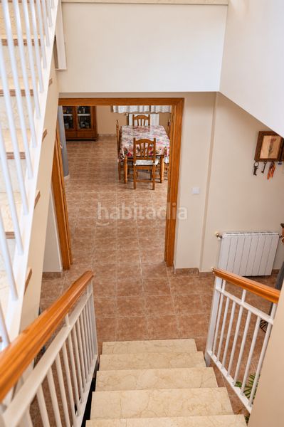 Foto e74fab13-9642-45ba-9db9-e66b7ba05fb2. Casa a urbanització llomayna 51 a Vilamarxant