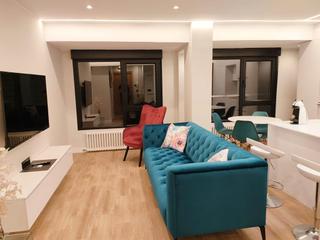 Location Appartement à Calle santa clara 10. Fantástico piso recién reformado, a estrenar, estilo moderno, en