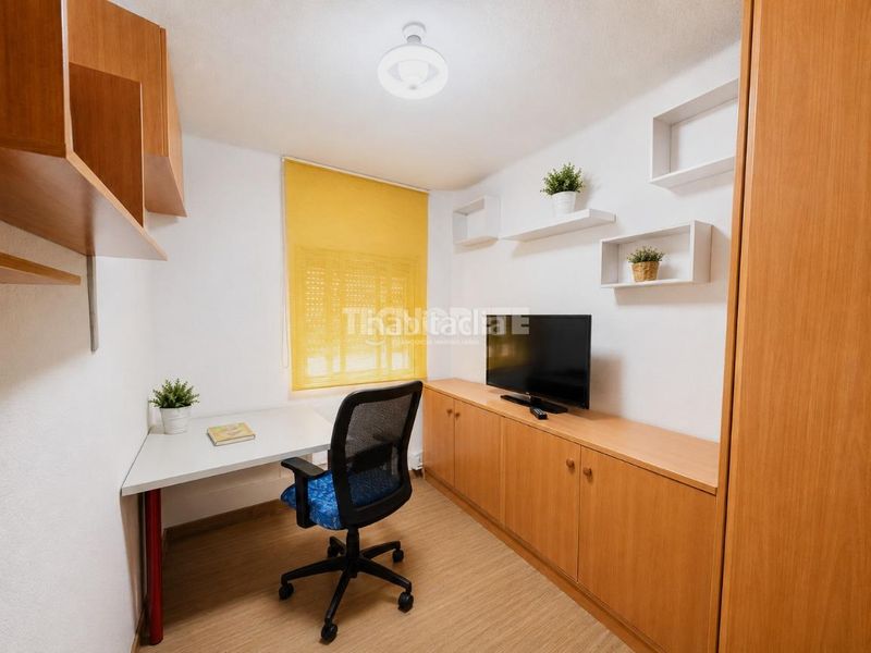 Foto ed01a6bb-403a-48ea-b63a-dd5a57a003a4. Piso  en venta en Puerta Bonita Madrid