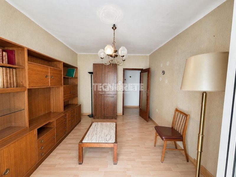 Foto 5afe3c2e-da1e-4174-8d36-27469a629b7c. Pis a Abrantes Madrid