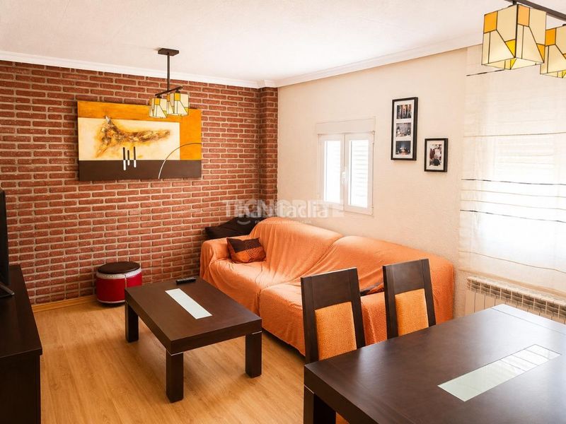 Foto dd1dd65c-66ce-4f49-b282-11c6152a9970. Flat in Abrantes Madrid