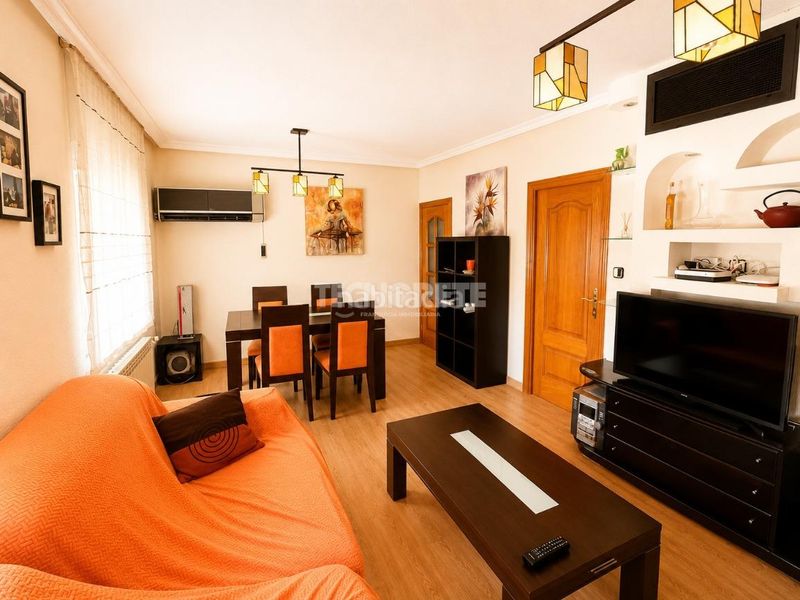 Foto f0a8b63e-42ec-49bf-a8cd-04063d27685d. Flat in Abrantes Madrid