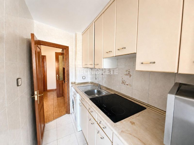 Foto 7d183883-e634-4417-bc42-70dd49f100e9. Flat in Abrantes Madrid