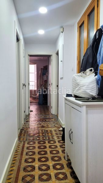 Foto a949bf89-8b66-4046-a2c9-d6c22b64dd37. Piso en Raval Barcelona