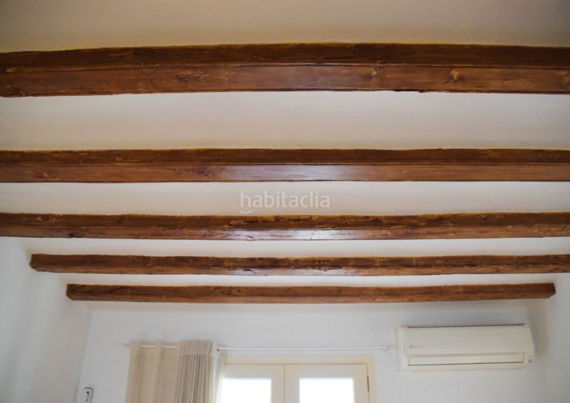 Foto 0ce789ac-cb96-45a3-b4fa-95360e7035c9. Pis a Raval Barcelona