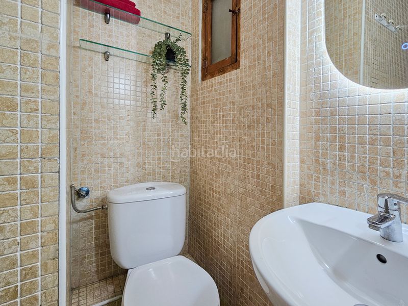 Foto 16a8d8c1-0fe4-4fc0-915d-cce03623e8f5. Piso en Raval Barcelona